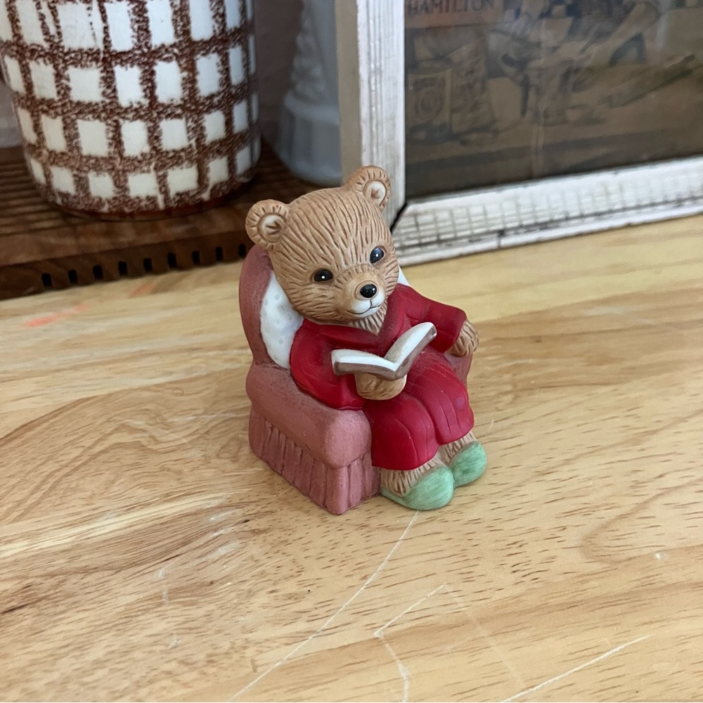 Vintage Homeco bear figurine